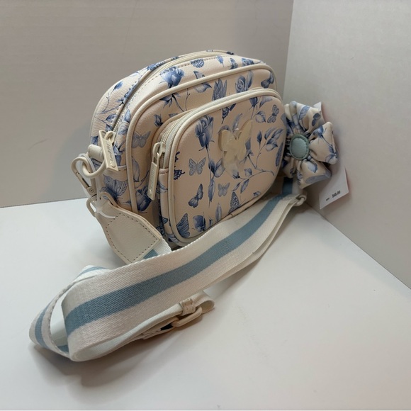 Luv Betsey Johnson White and Blue Butterfly/floral Print crossbody purse - Picture 3 of 4